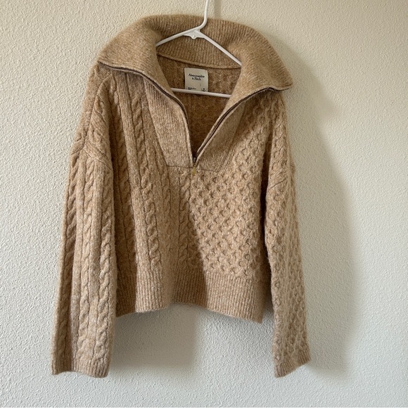 Abercrombie & Fitch Knit Pop Over 1/3 Zip Sweater Women’s XSmall Beige Cozy - Picture 1 of 11